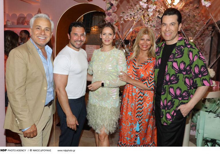 Ο Χάρης Χριστόπουλος και η Anita Brand  γιόρτασαν με ένα Εxclusive Cocktail Event τα τρία χρόνια επιτυχημένης κυκλοφορίας των Affordable Luxury καλλυντικών “Anita Brand Cosmetics”!